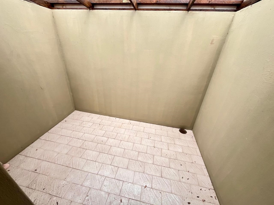 To Let 4 Bedroom Property for Rent in Stirling Eastern Cape